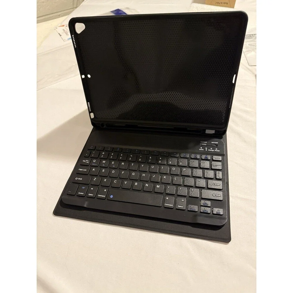 BoxWave SlimKeys Backlit Bluetooth Keyboard Case iPad 10.2 Air 3 Pro 10.5